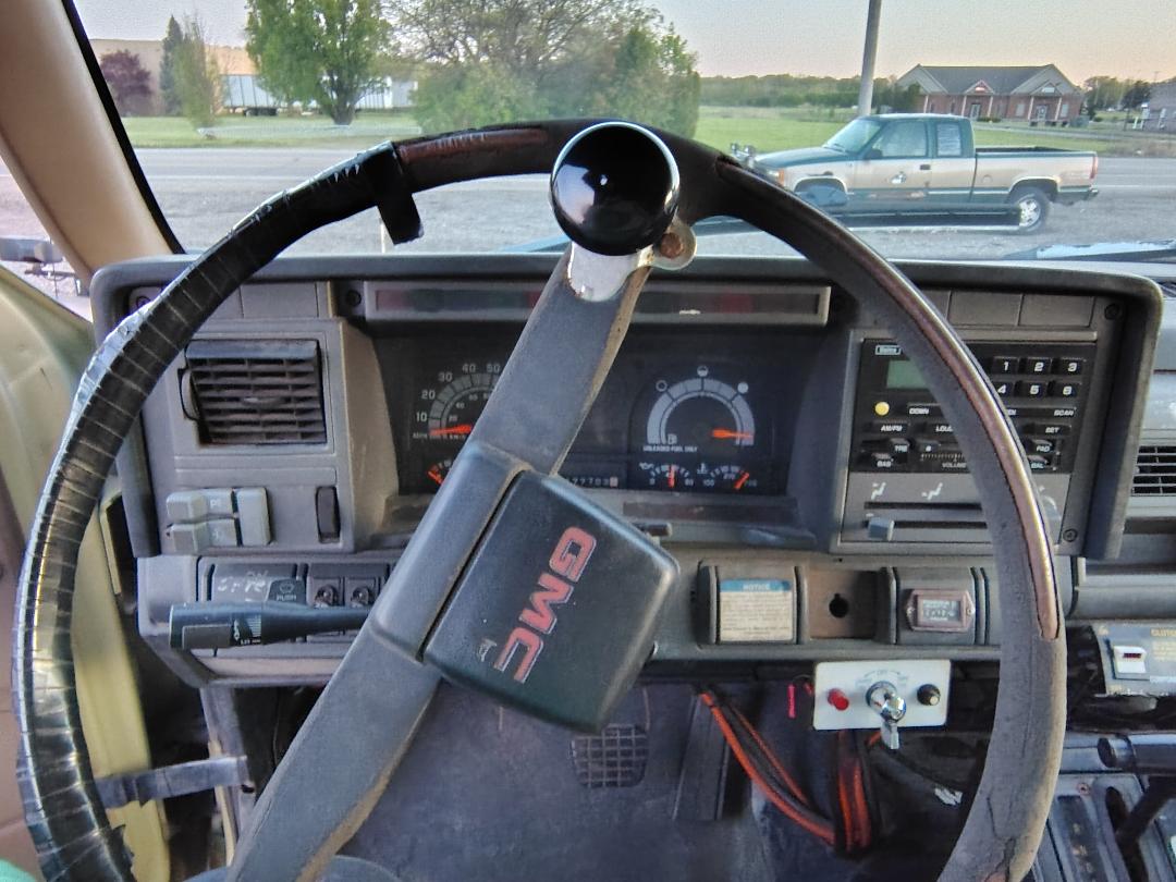 1998 GMC Top Kick C5500 - Image 20